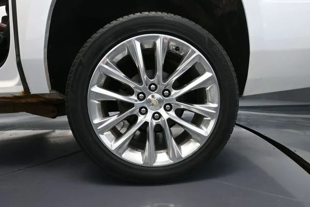 Used 2019 Beige Chevrolet Premier image 13
