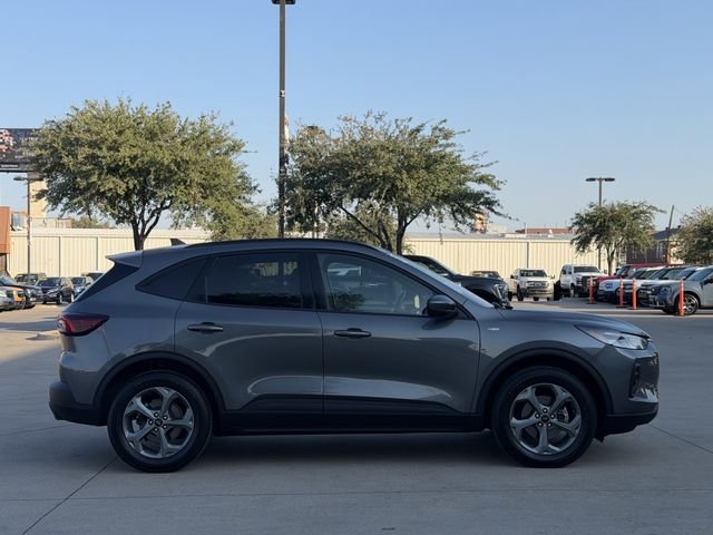 Used 2025 Gray Ford ST-Line Select image 3