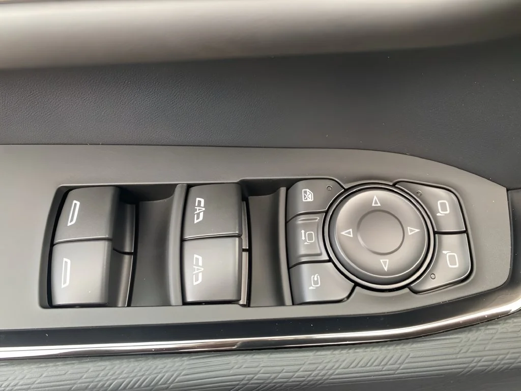 New 2026 Onyx Black GMC AT4X image 9