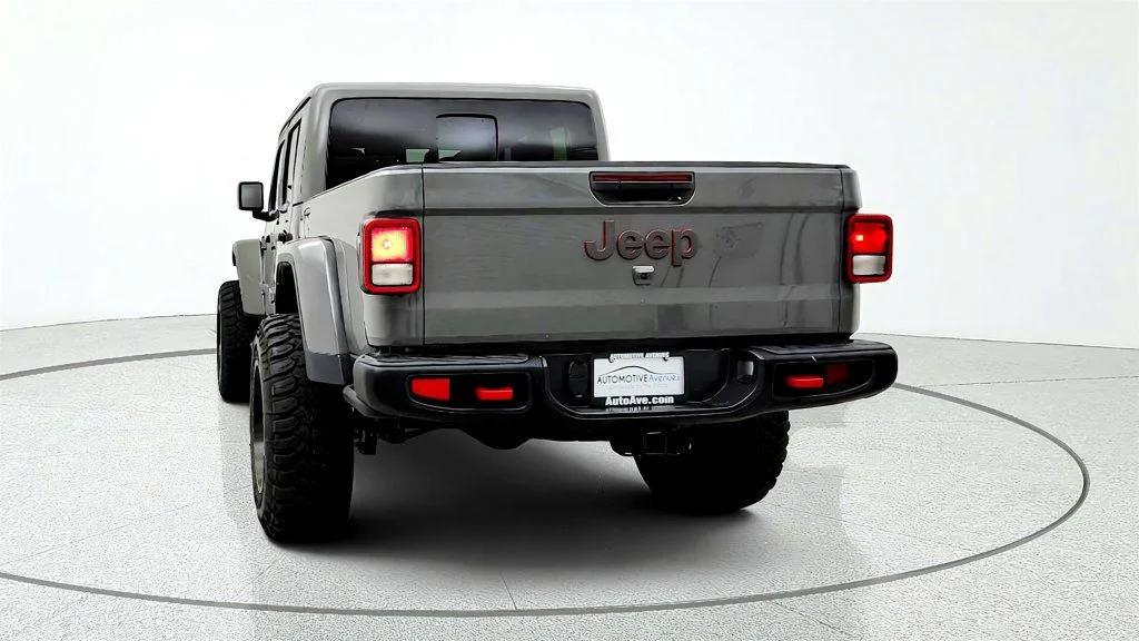 Used 2021 Sting-Gray Clearcoat Jeep Rubicon 4x4 w/ 8-Speed Auto & Freedom Top Hardtop image 6