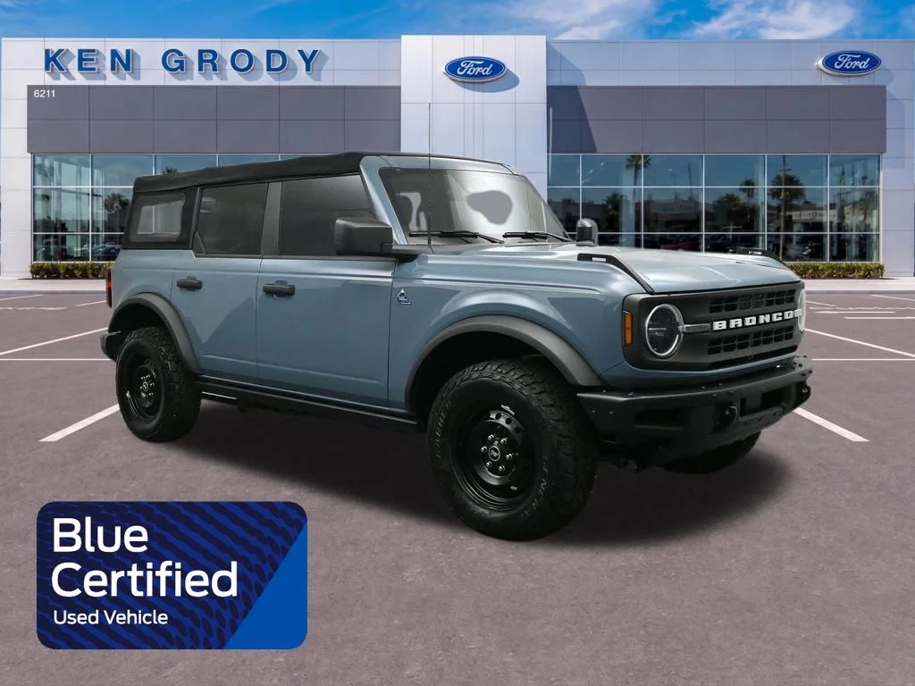 2022 Ford Bronco Black Diamond 4x4's photo