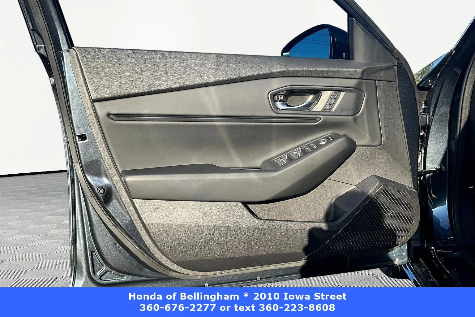 2025 Honda Accord Hybrid EX-L - Photo 18