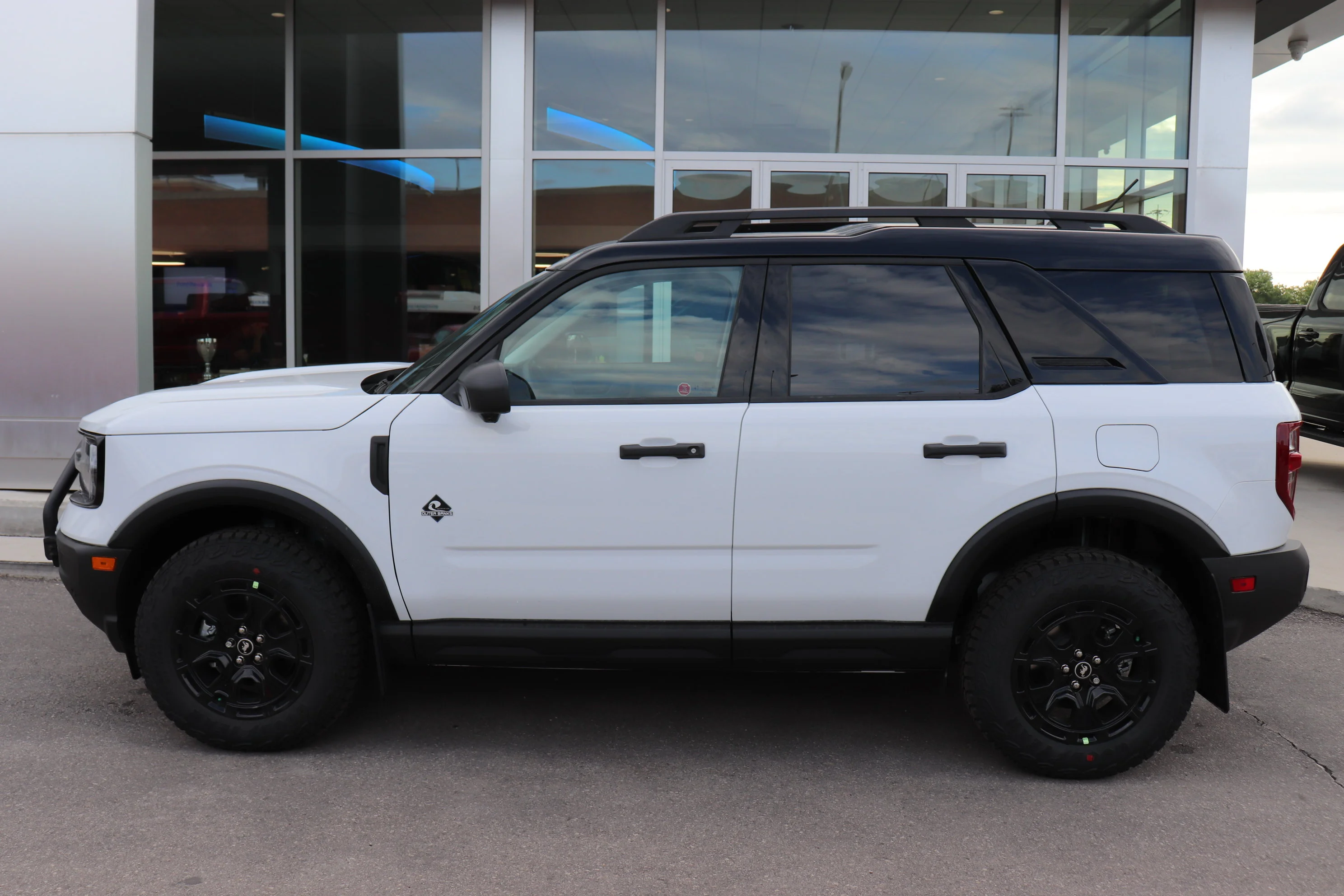 New 2026 OXFORD WHITE Ford Outer Banks image 3