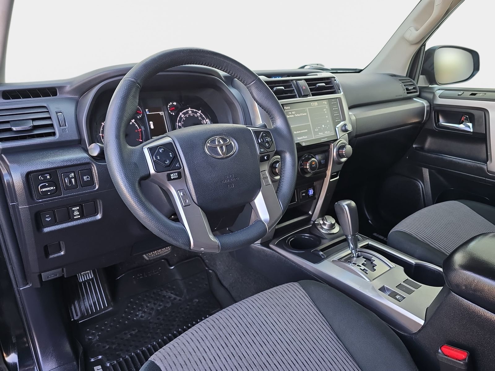 Used 2021 Black Toyota SR5 image 18