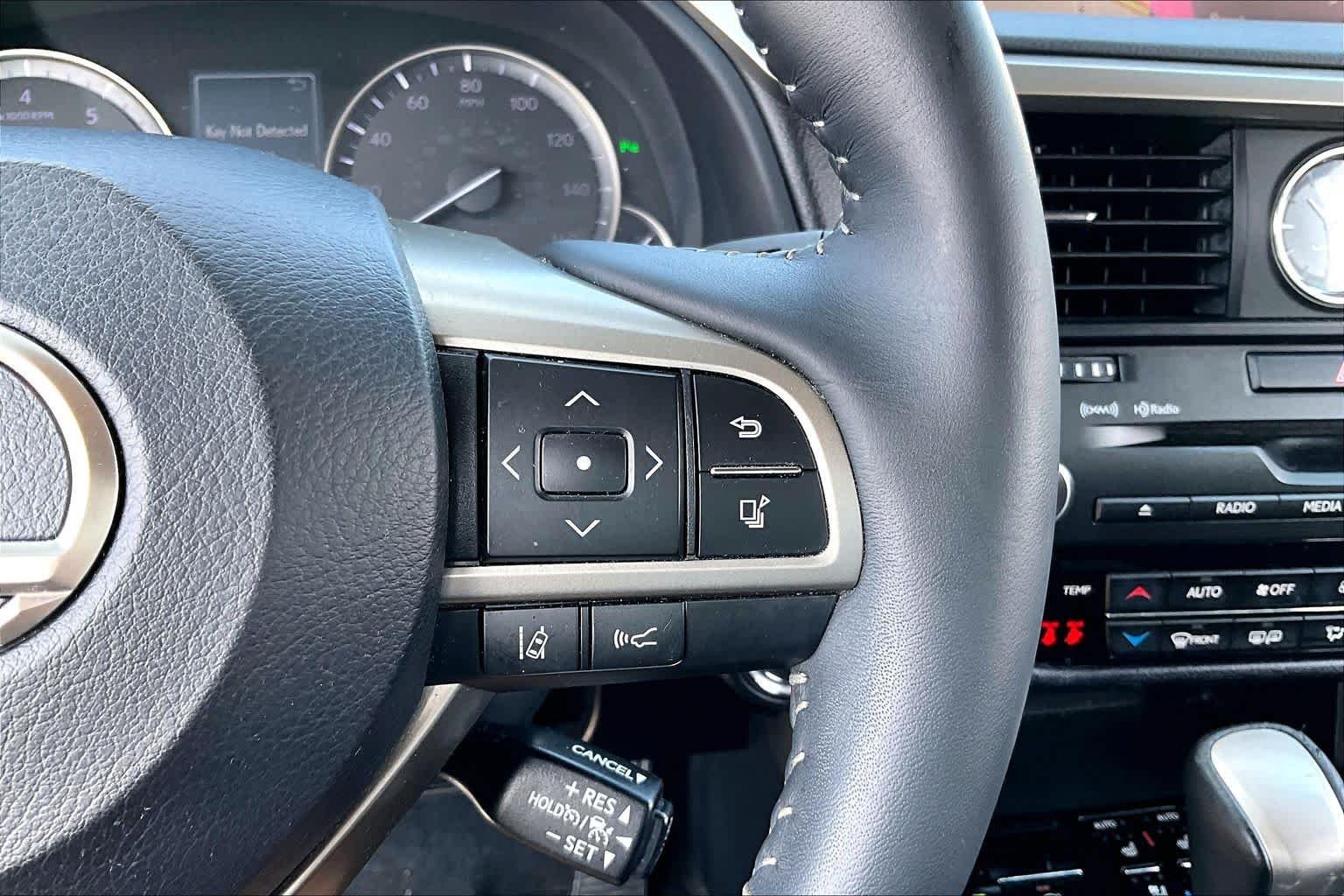 Used 2019 Atomic Silver Lexus  image 22