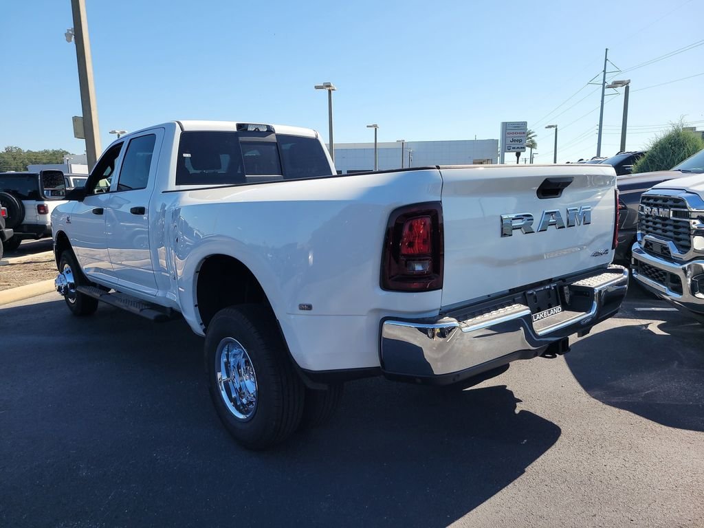 New 2026 Bright White Clear-Coat Exterior Paint RAM Tradesman image 7