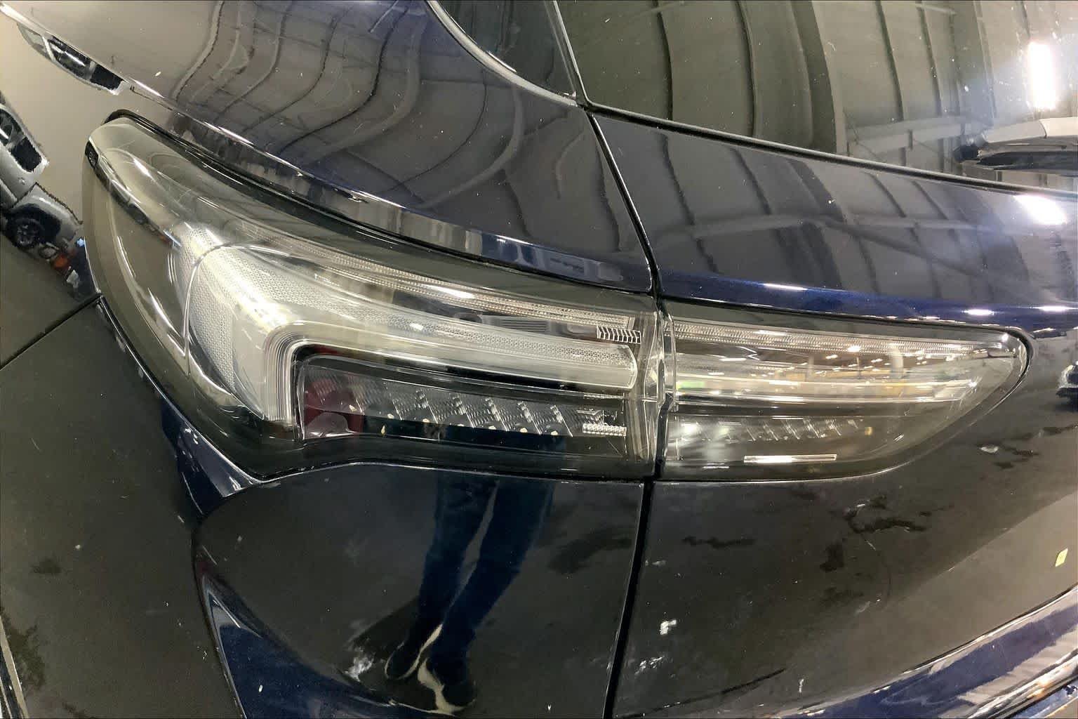 Used 2021 Dark Moon Blue Metallic Buick Avenir image 29