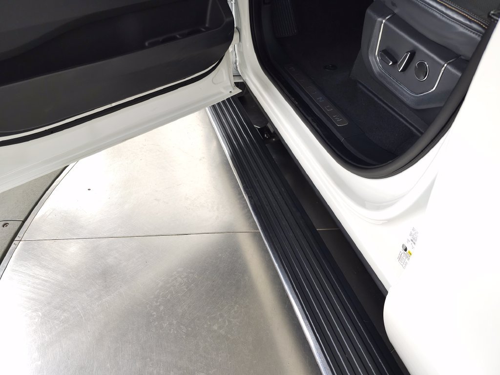Used 2024 White Ford Platinum image 19