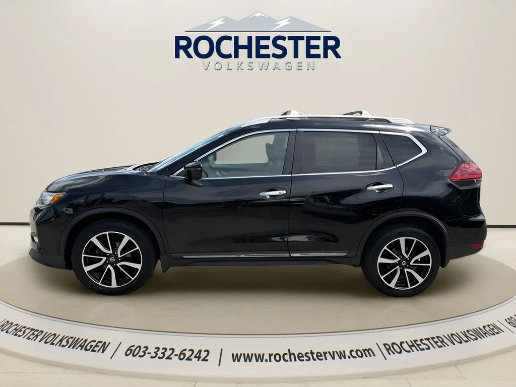 Used 2019 Black Nissan SL image 3