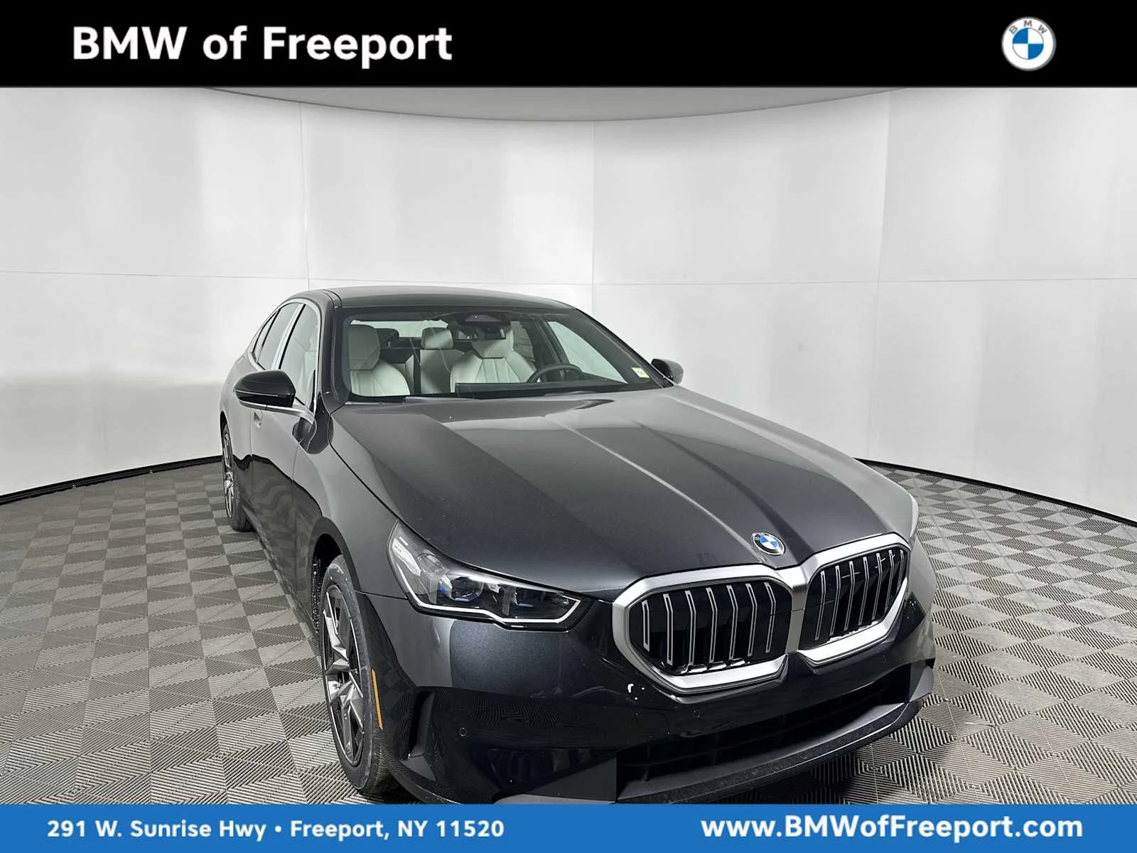 2026 BMW 5 Series 530i xDrive Sedan's photo
