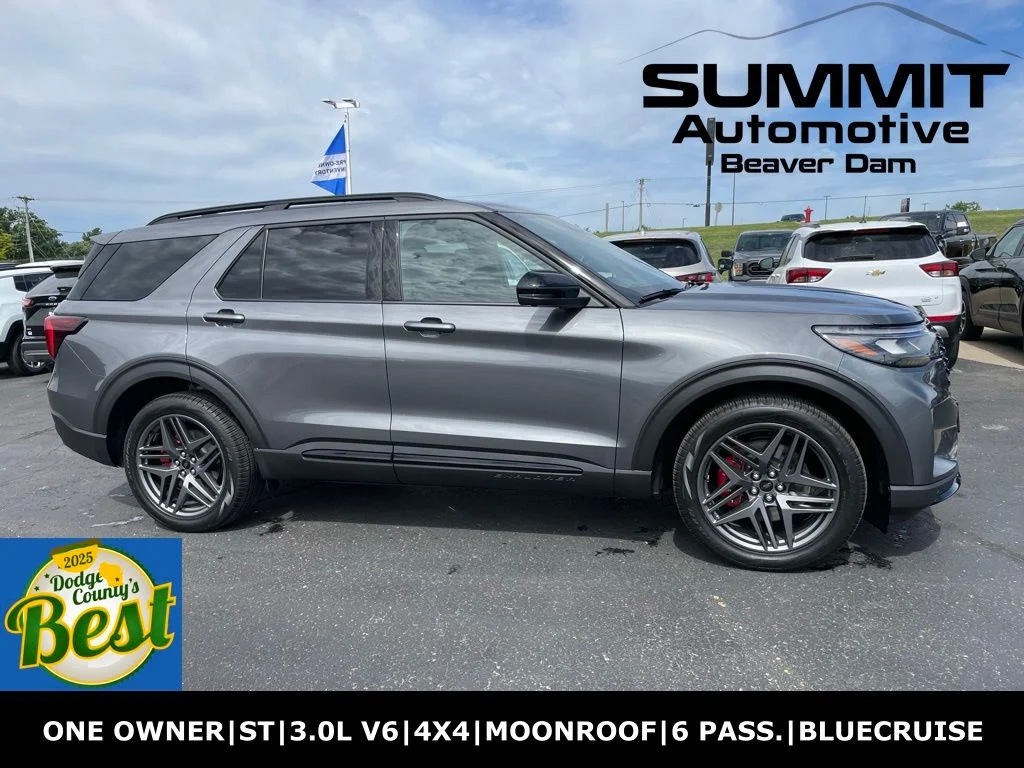 2026 Ford Explorer ST 4WD's photo