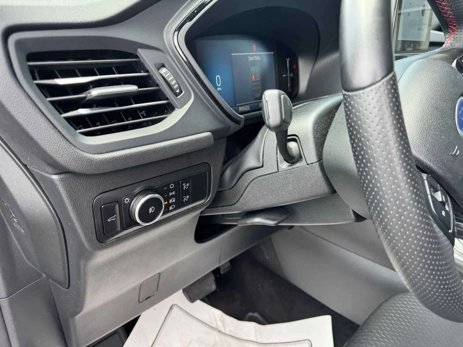 2025 Ford Escape ST-Line Select - Photo 11