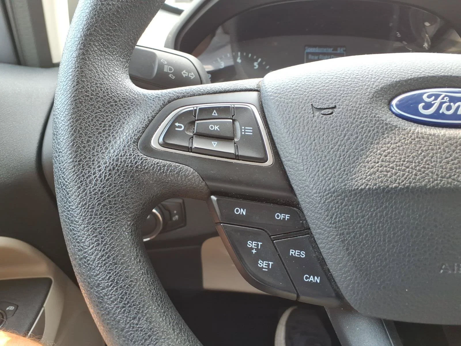 Used 2022 Smoke Metallic Ford S image 32