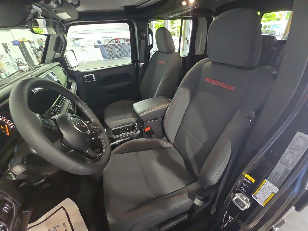 Used 2025 Black Jeep Rubicon image 19