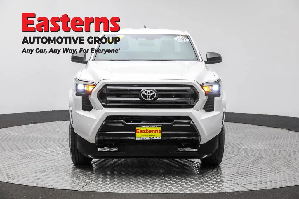 Used 2024 White Toyota SR image 19
