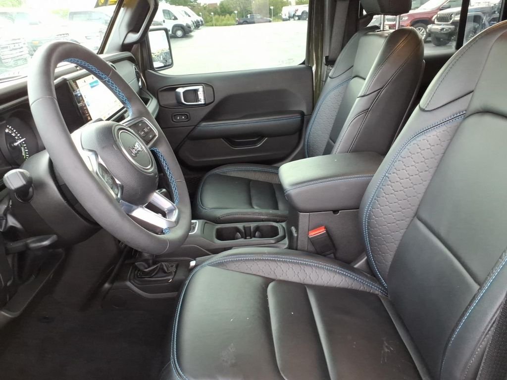 Used 2024 Green Jeep High Altitude 4xe image 8