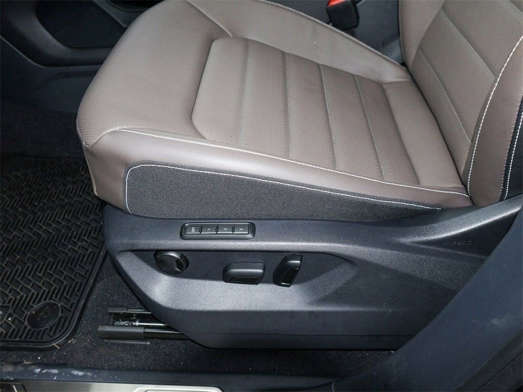 New 2026 Black Volkswagen 2.0T SEL image 13