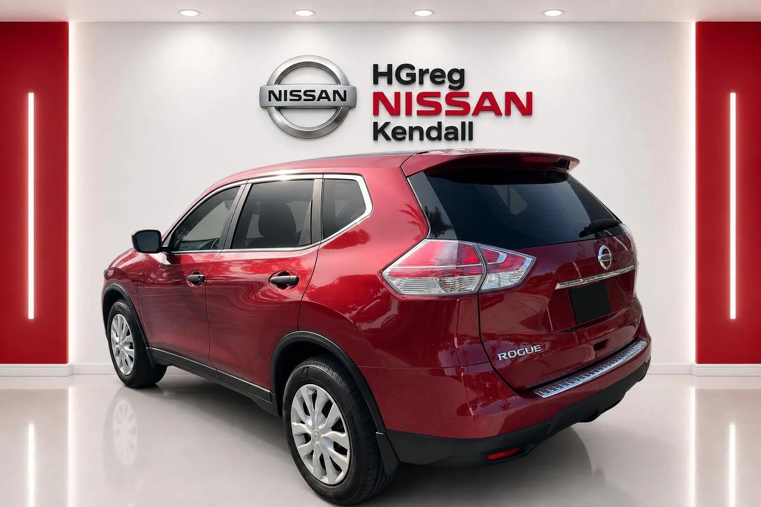 Used 2016 Red Nissan S image 2