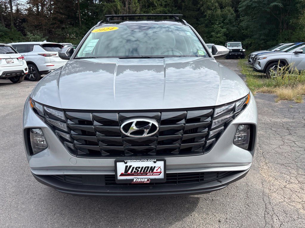 Used 2024 Silver Hyundai SEL Convenience image 2