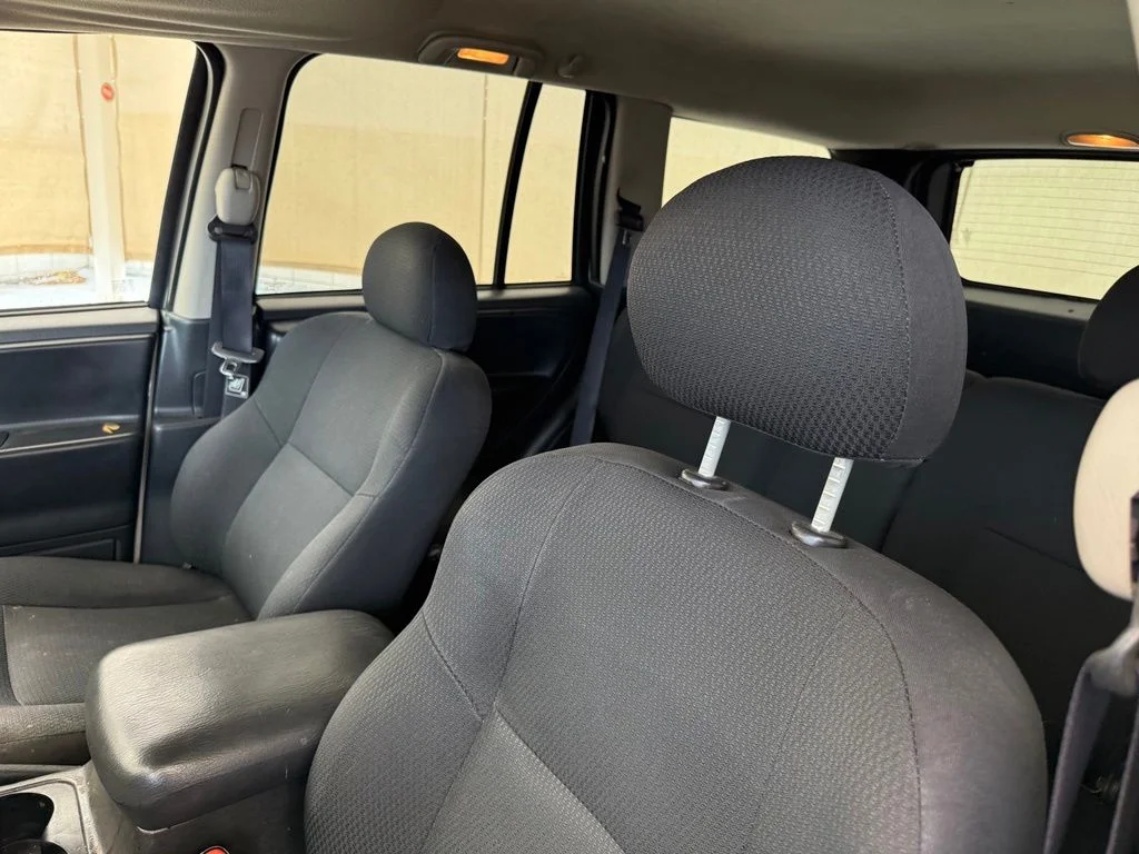 Used 2004 Stone White Jeep Laredo image 13