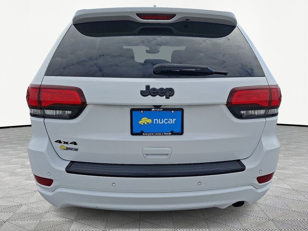 Used 2017 White Jeep Altitude image 6