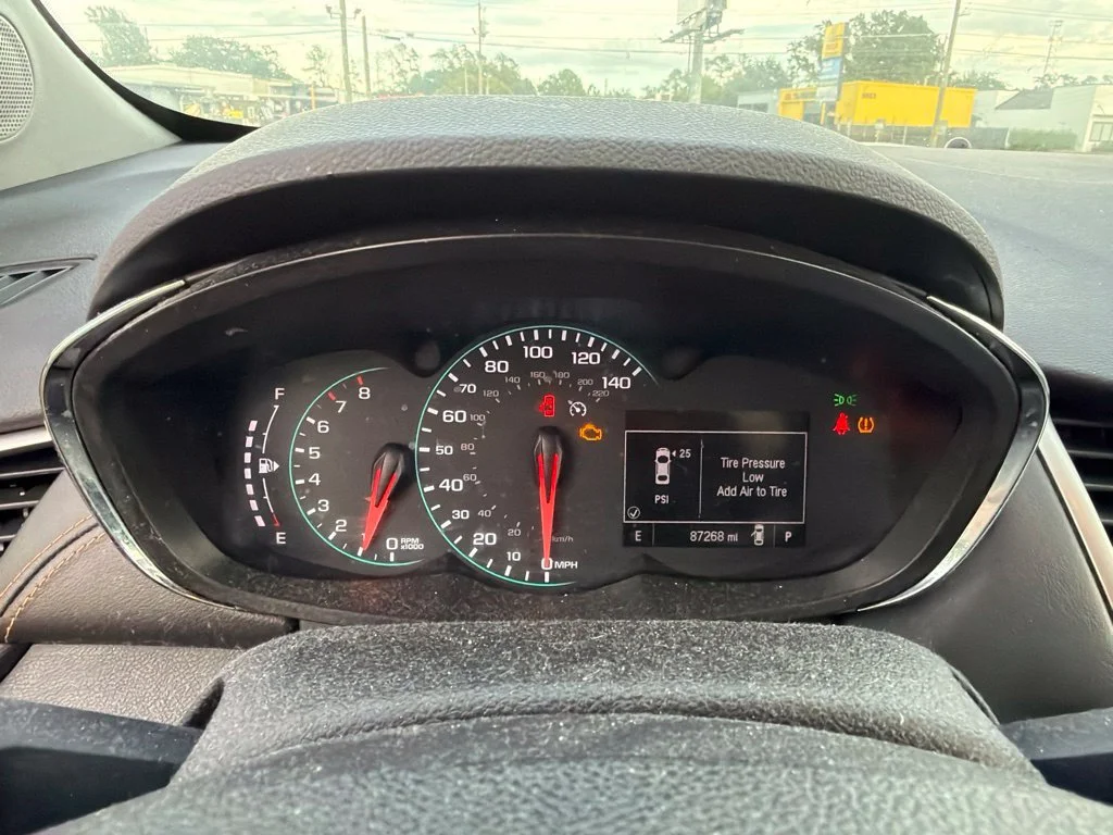 Used 2018 Red Chevrolet LT image 13