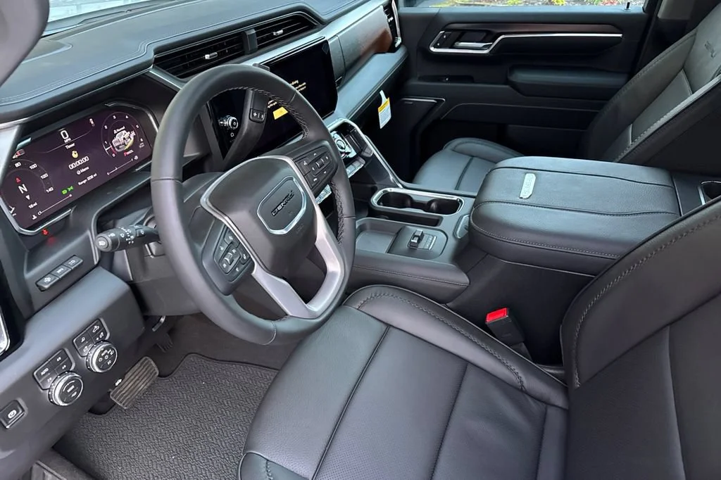 2026 GMC Sierra 3500HD Denali - Photo 7