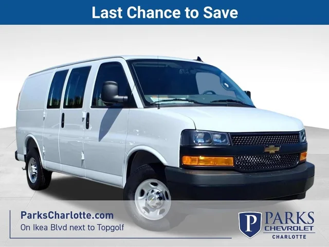 2025 Chevrolet Express Cargo WT