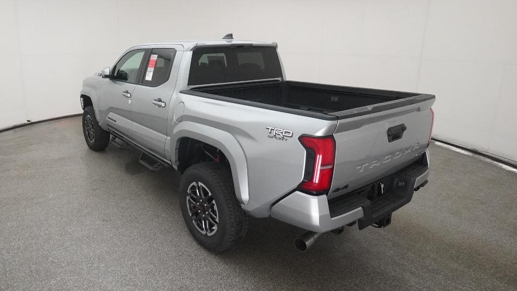 2025 Toyota Tacoma TRD Sport - Photo 12