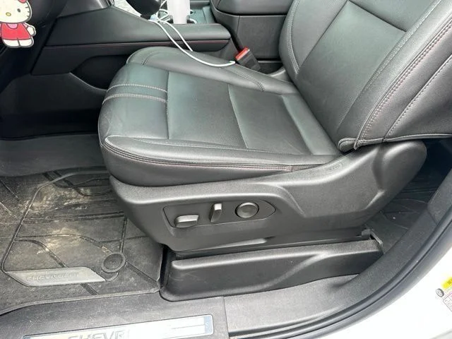 Used 2023 White Chevrolet RST image 36