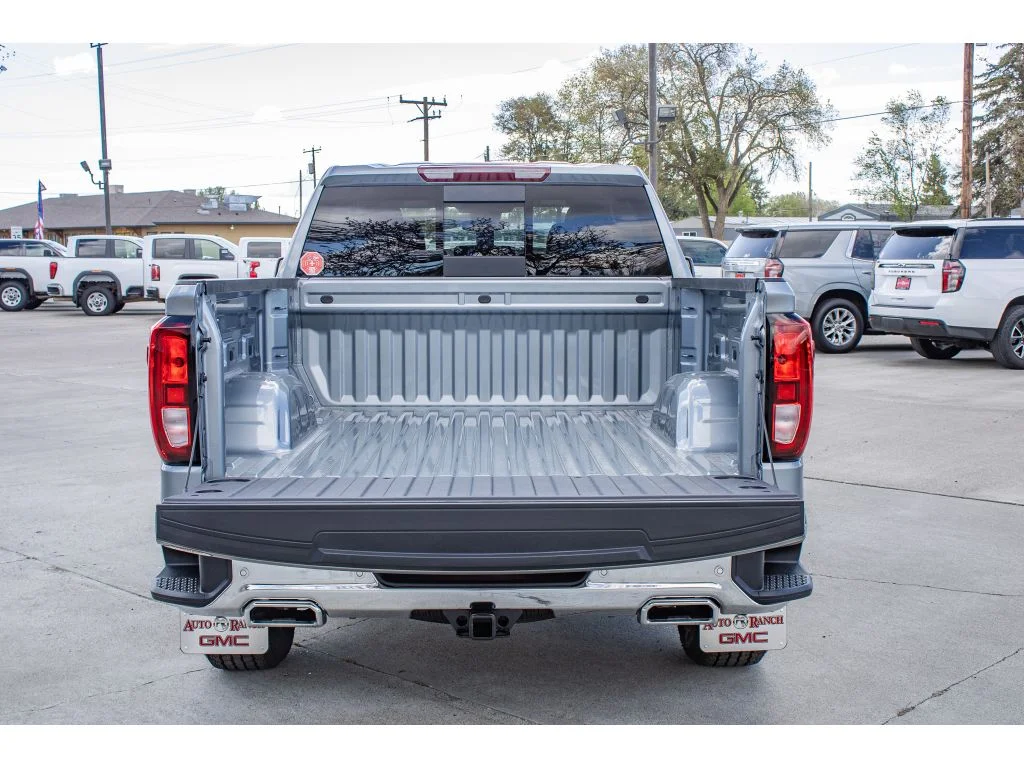 2026 GMC Sierra 1500 SLE - Photo 11
