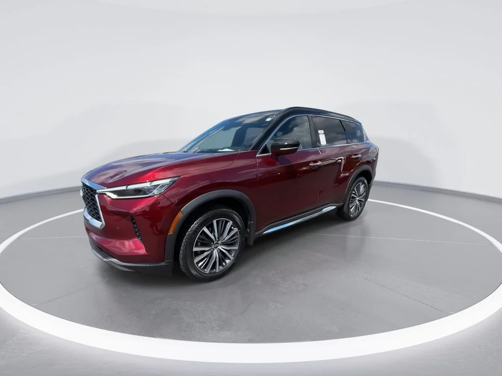 Used 2023 Red INFINITI Autograph image 4