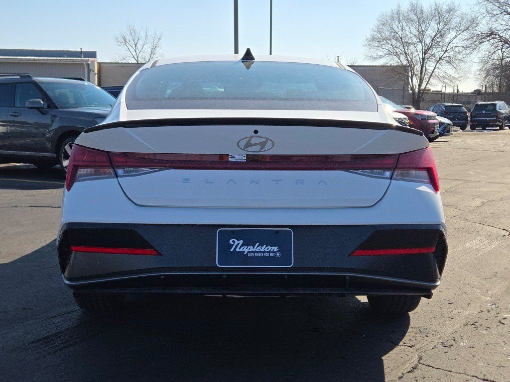 New 2026 White Hyundai SEL Sport image 14