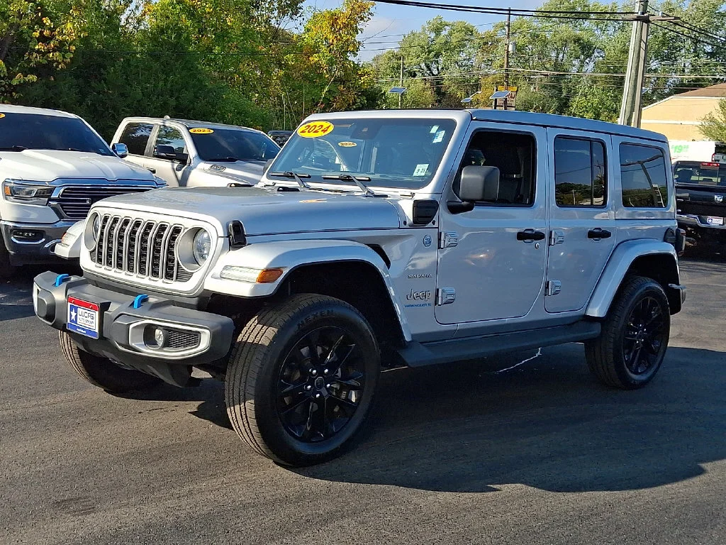 Used 2024 Silver Jeep Sahara 4xe image 6