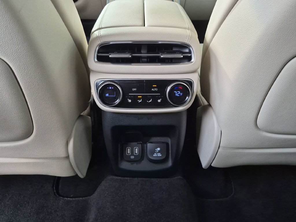 Used 2021 Black Genesis 2.5T image 38