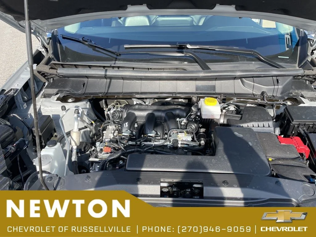 Certified Used 2025 Brilliant Silver Metallic Nissan SL image 62