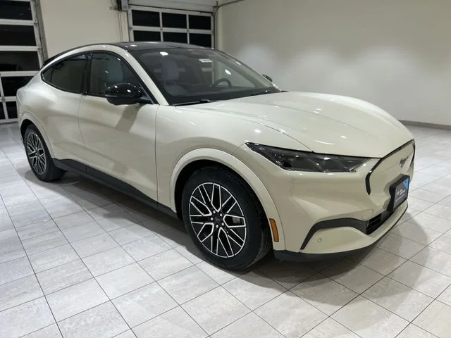 Certified Used 2025 Desert Sand Ford Premium image 7