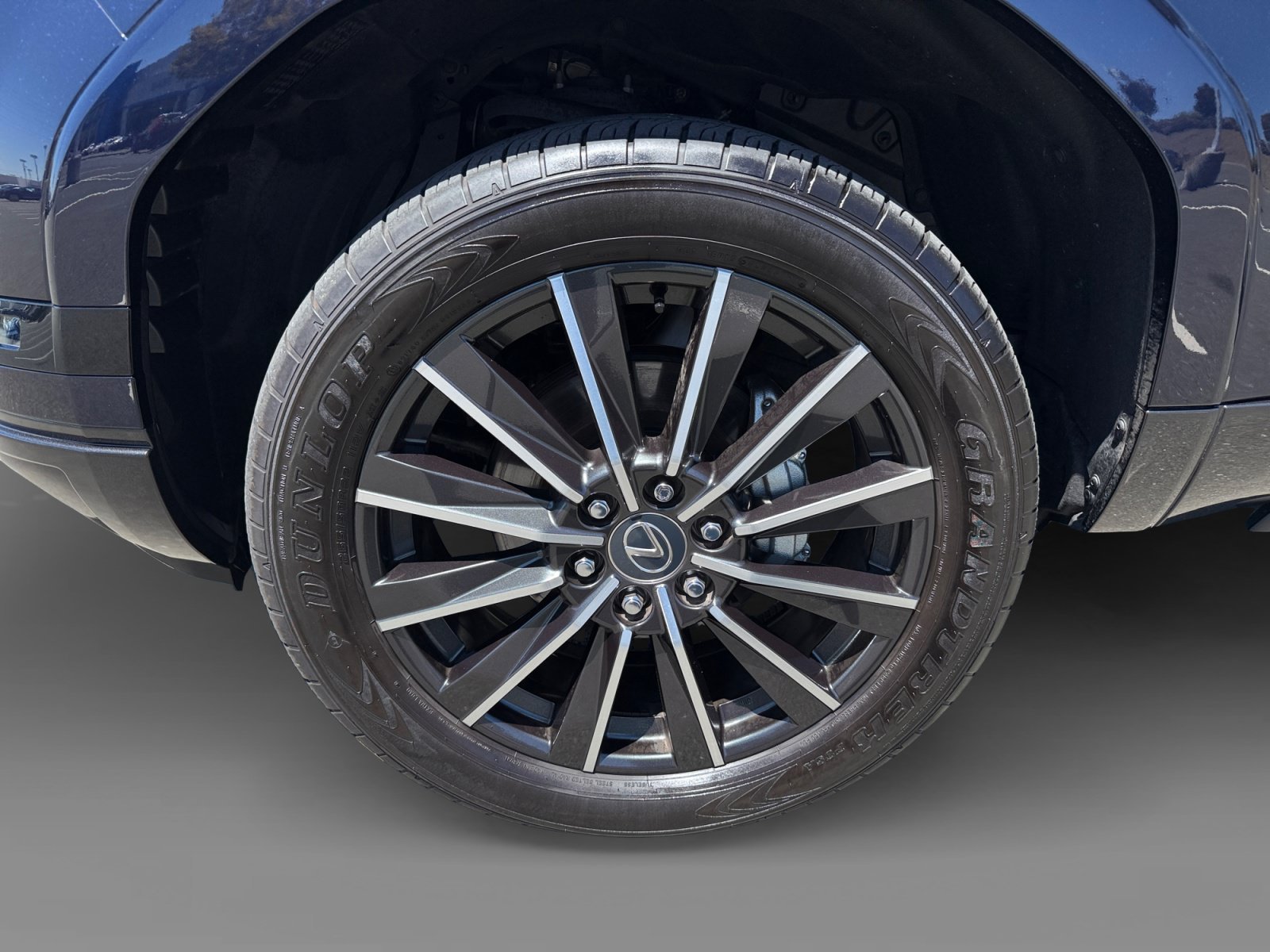 Used 2024 Mica Lexus 550 Luxury+ image 9