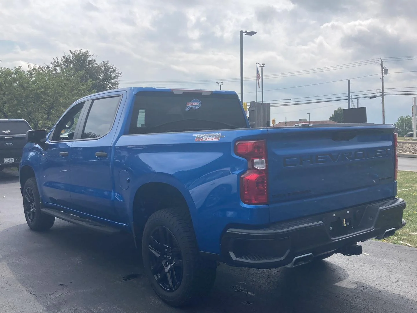 Used 2022 Glacier Blue Metallic Chevrolet Custom Trail Boss image 5