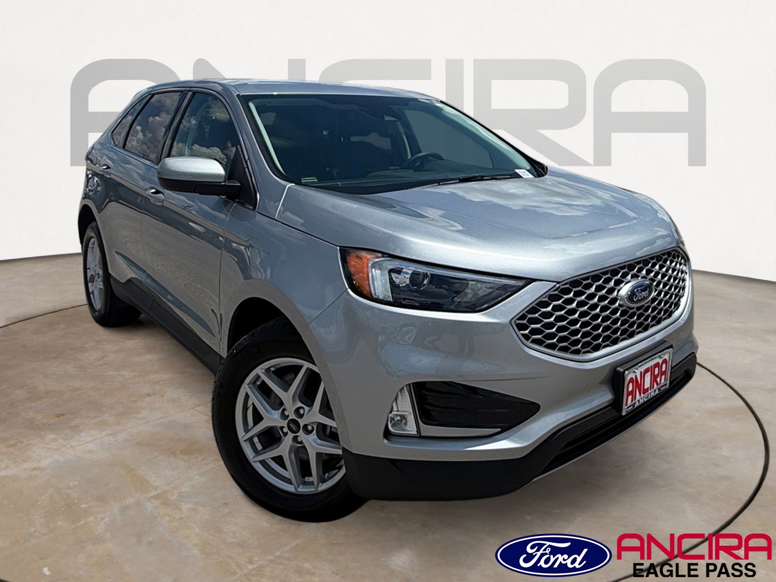 Used 2024 Silver Metallic Ford SEL image 1