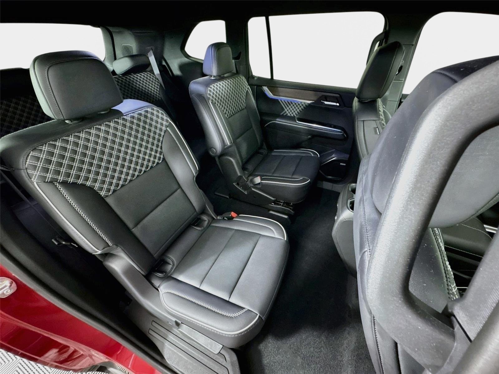 Used 2025 Volcanic Red Tintcoat GMC Denali image 28