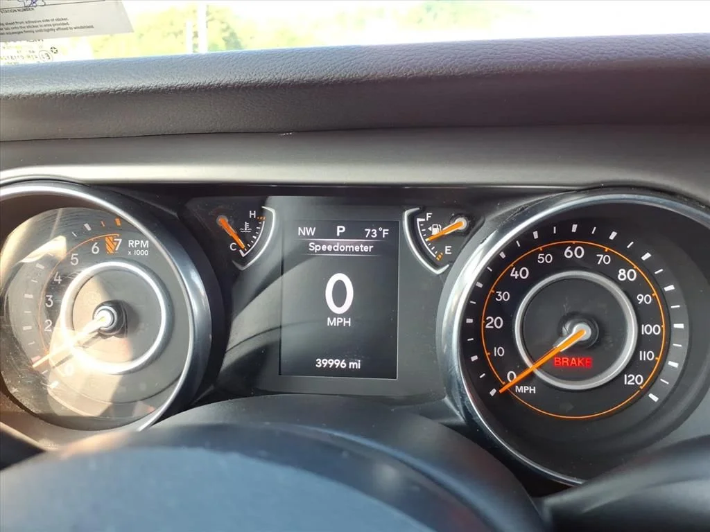 Used 2019 Green Jeep Unlimited Sport image 22