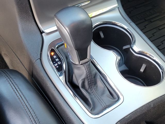 Used 2021 White Jeep Laredo X image 25