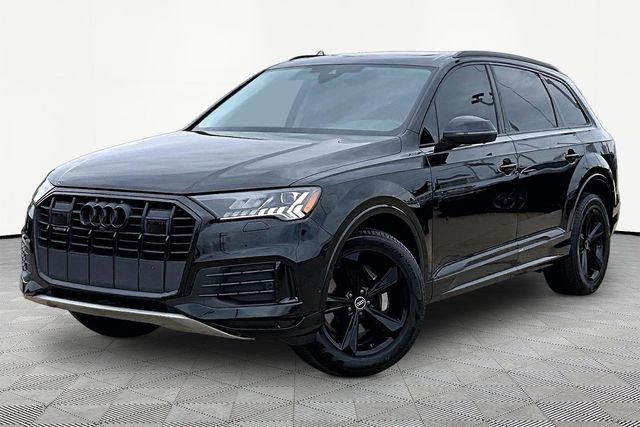 2023 Audi Q7 45 Premium Plus