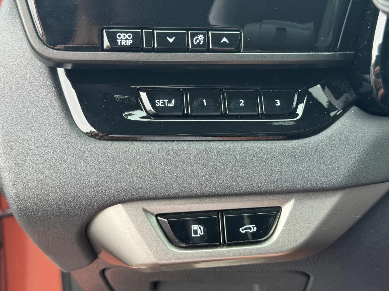 Used 2023 Copper Crest Lexus Premium image 23