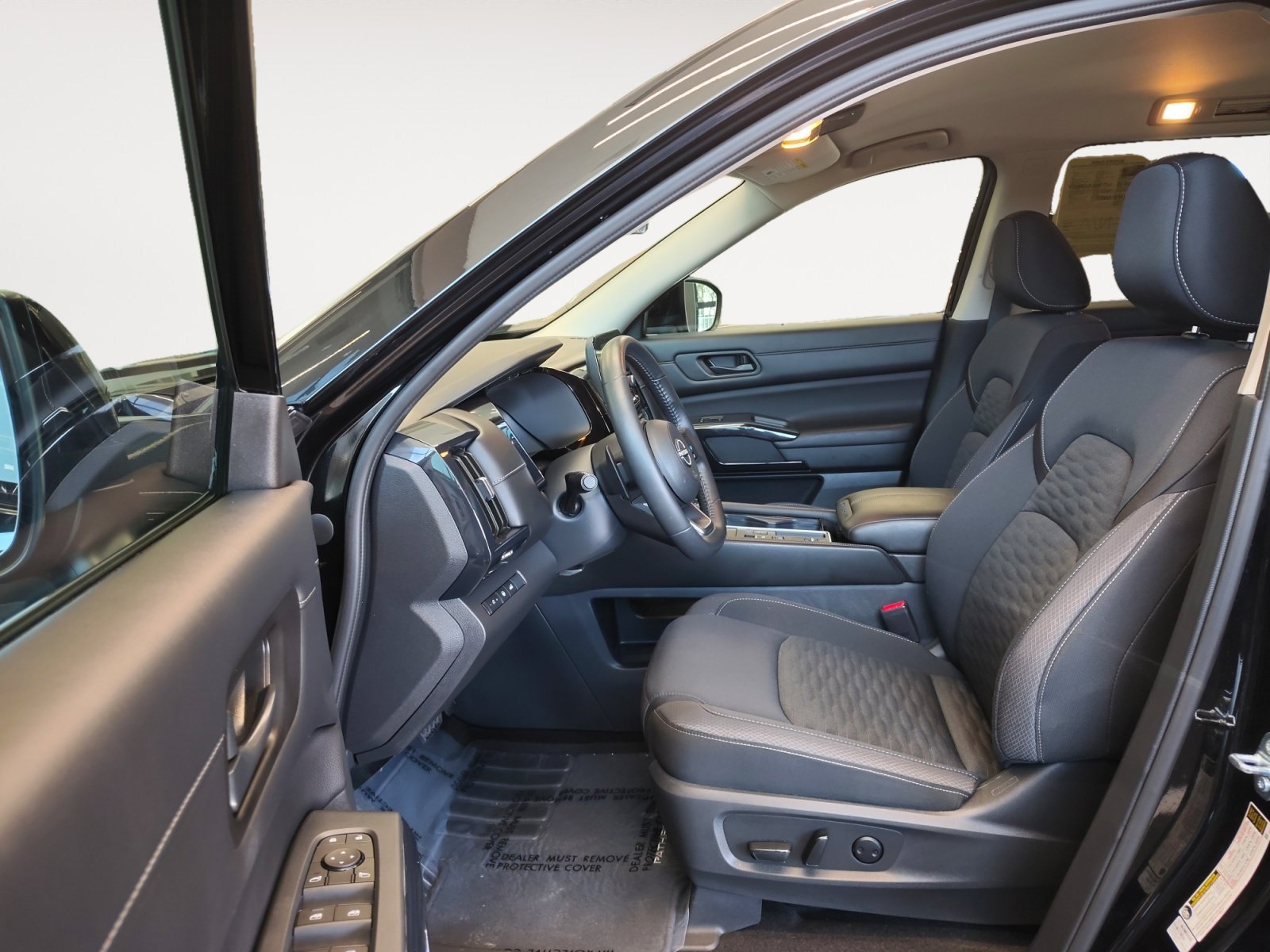 Used 2025 Super Black Nissan SV image 22