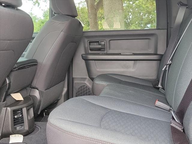 2026 RAM 3500 Tradesman - Photo 9