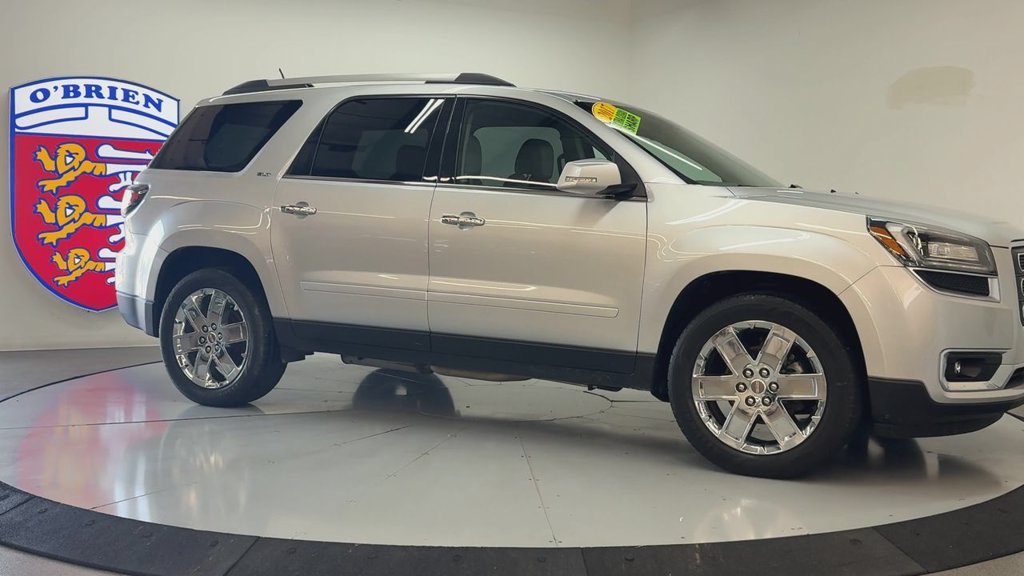 Used 2017 Quicksilver Metallic GMC Limited image 3