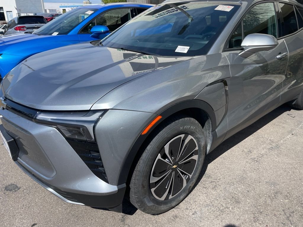 Used 2024 Sterling Gray Metallic Chevrolet LT image 4