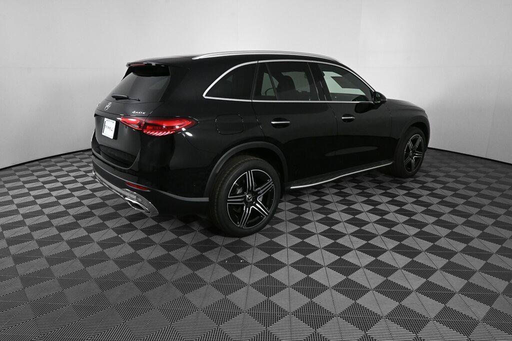 New 2027 Black Mercedes-Benz GLC 300 image 62